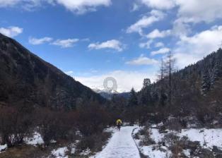 海底捞竟也可以点外卖了，和海底捞的自热火锅相比，哪个更实惠呢游戏画面